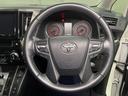 全国へ資格有する専門スタッフが出張点検・修理に伺います！車いす固定装置の異音や動作不具合など、お気軽にご相談を。※出張費は実費のみ必要。（事業用車両も対応）