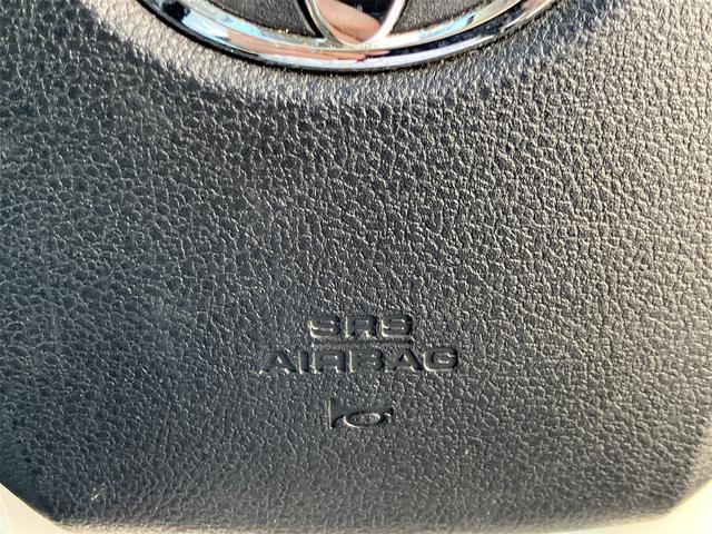 プリウス Ｓセーフティプラス　ディスプレイオーディオ　Ｂｌｕｅｔｏｏｔｈ　バックカメラ　ＥＴＣ　スマートキー　オートライト　ＬＥＤヘッドライト　衝突軽減ブレーキ　レーンアシスト　オートマチックハイビーム　車検令和９年７月（18枚目）