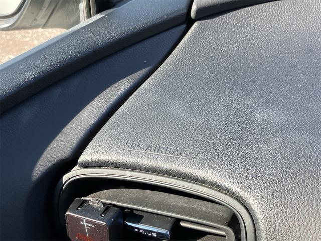 プリウス Ｓセーフティプラス　ディスプレイオーディオ　Ｂｌｕｅｔｏｏｔｈ　バックカメラ　ＥＴＣ　スマートキー　オートライト　ＬＥＤヘッドライト　衝突軽減ブレーキ　レーンアシスト　オートマチックハイビーム　車検令和９年７月（19枚目）