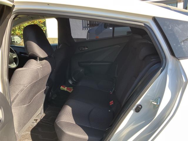 プリウス Ｓセーフティプラス　ディスプレイオーディオ　Ｂｌｕｅｔｏｏｔｈ　バックカメラ　ＥＴＣ　スマートキー　オートライト　ＬＥＤヘッドライト　衝突軽減ブレーキ　レーンアシスト　オートマチックハイビーム　車検令和９年７月（26枚目）