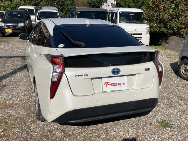 プリウス Ｓセーフティプラス　ディスプレイオーディオ　Ｂｌｕｅｔｏｏｔｈ　バックカメラ　ＥＴＣ　スマートキー　オートライト　ＬＥＤヘッドライト　衝突軽減ブレーキ　レーンアシスト　オートマチックハイビーム　車検令和９年７月（34枚目）