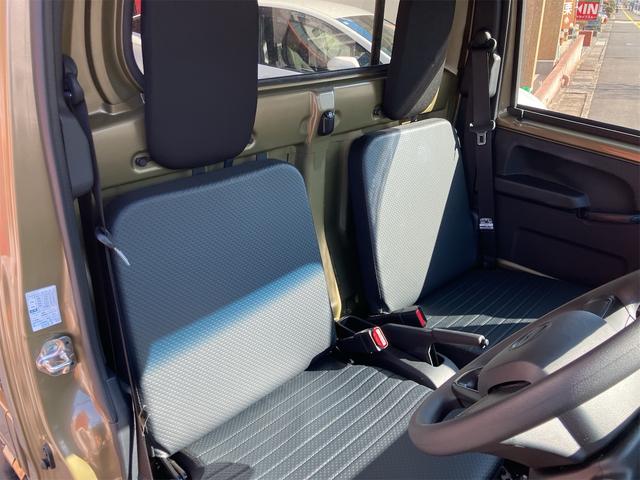 ハイゼットトラック スタンダード　農用スペシャル　４ＷＤ　衝突軽減ブレーキ　アイドリングストップ　横滑り防止装置　クリアランスソナー　ＣＶＴ車　オートライト　エアコン　パワーステアリング　三方開　積載可能量３５０ｋｇ（10枚目）