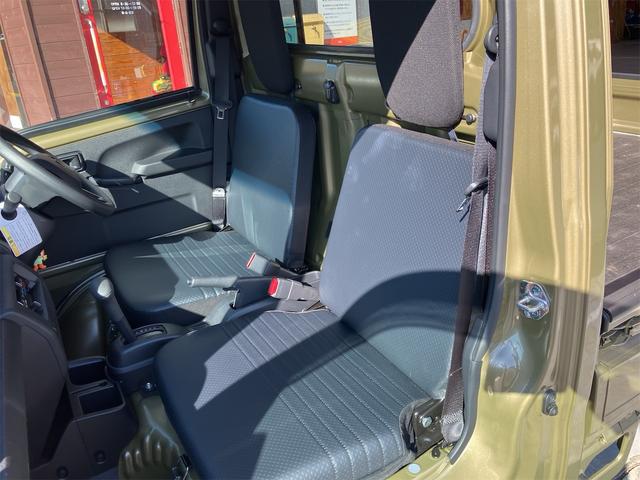 ハイゼットトラック スタンダード　農用スペシャル　４ＷＤ　衝突軽減ブレーキ　アイドリングストップ　横滑り防止装置　クリアランスソナー　ＣＶＴ車　オートライト　エアコン　パワーステアリング　三方開　積載可能量３５０ｋｇ（13枚目）