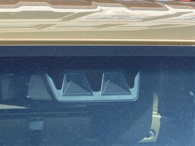 ハイゼットトラック スタンダード　農用スペシャル　４ＷＤ　衝突軽減ブレーキ　アイドリングストップ　横滑り防止装置　クリアランスソナー　ＣＶＴ車　オートライト　エアコン　パワーステアリング　三方開　積載可能量３５０ｋｇ（16枚目）