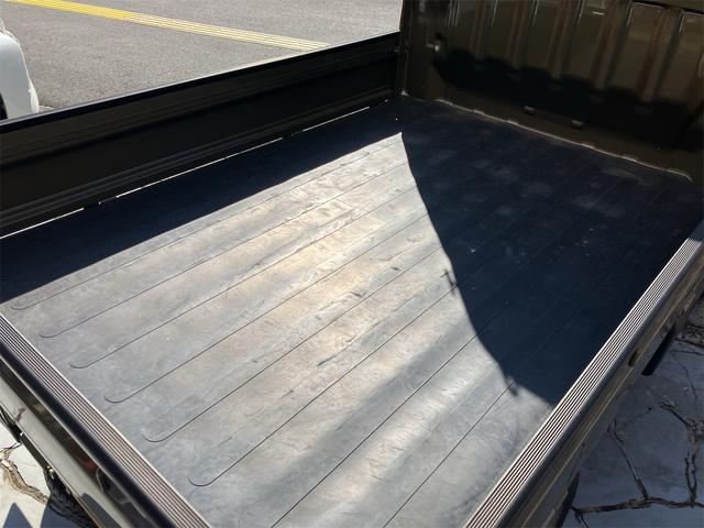 ハイゼットトラック スタンダード　農用スペシャル　４ＷＤ　衝突軽減ブレーキ　アイドリングストップ　横滑り防止装置　クリアランスソナー　ＣＶＴ車　オートライト　エアコン　パワーステアリング　三方開　積載可能量３５０ｋｇ（25枚目）