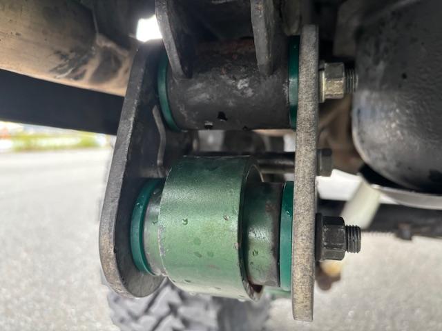 ランドクルーザー70 ZX ARBバンパー 公認4インチリフトアップ 前後デフロック付き 新品ジオランダーMTタイヤ 新品ブラッドレーV16インチホイール ETC ARBルーフキャリア シュノーケル バックカメラ(32枚目)