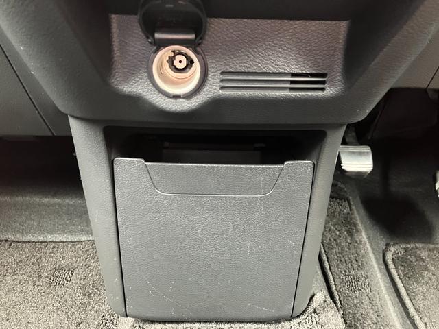 eKクロス G ナビ・バックカメラ・アルミホイール・フォ エアバッグ アイスト Sヒーター スマートキー クリアランスソナー オートエアコン メモリーナビ バックモニター ベンチシート ナビ キーフリー ABS(28枚目)