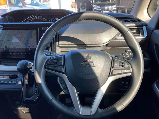 革巻ステアリング