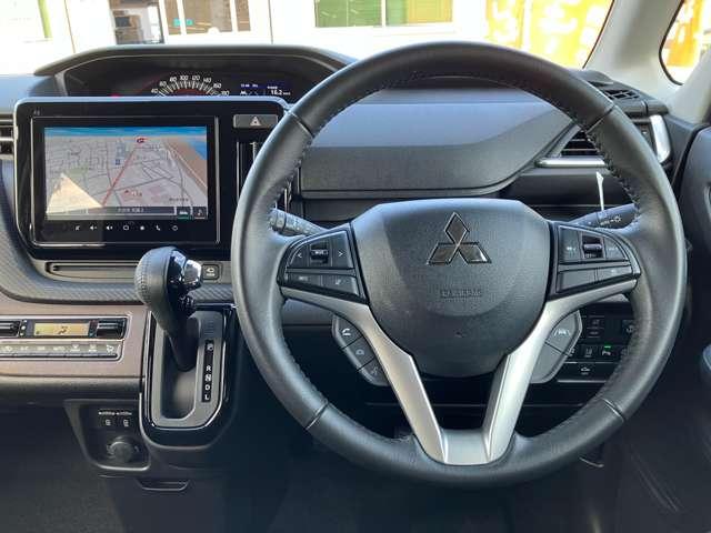 デリカＤ：２ カスタムハイブリッドＭＶ　全方位カメラパッケージ　全方位カメラ付きナビ・両側電動スライドド　衝突被害軽減システム　両側オートスライドドア　前席シートヒーター　オートクルーズコントロール　アルミホイール　バックモニター　サイドエアバック　スマートキー（18枚目）