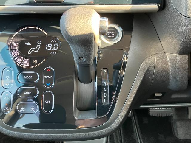 �V�t�g���o�[�ƃG�A�R���p�l���ł��B