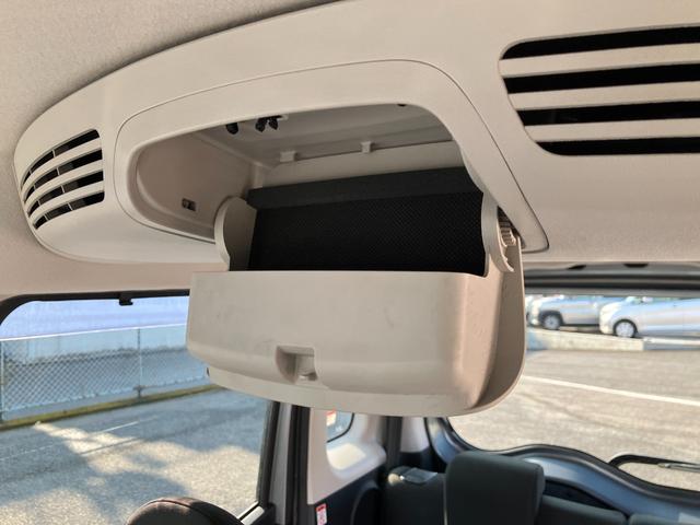 �ዾ�E�T���O���X�z���_�[