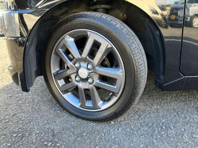 デリカミニ Ｇ　プレミアム　両側電動スライドドア・リヤビューモニター　Ａクルコン　シートヒーター　ベンチシート　エアコン　コーナーセンサー　パワステ　アルミホイール　キーレスエントリー　エアバッグ　スマートキー　寒冷地仕様（12枚目）