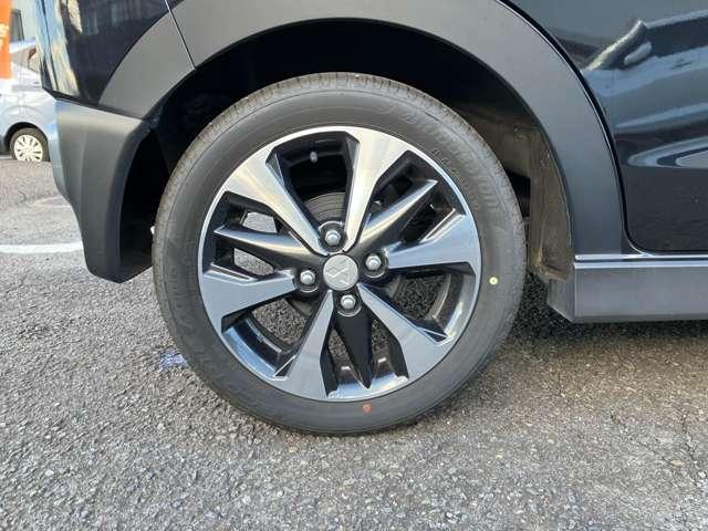 eKクロス G リヤビューモニター付きルームミラー・アル エアバッグ アイスト Sヒーター スマートキー クリアランスソナー オートエアコン バックモニター ベンチシート キーフリー アルミホイール サイドエアバッグ(15枚目)