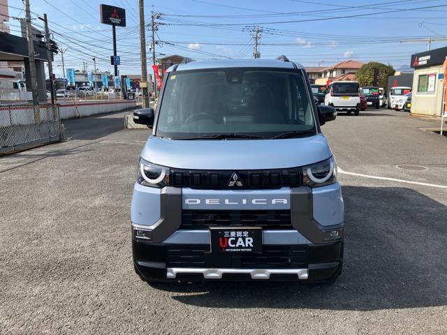 デリカミニ Ｔ　プレミアム　スマホ連携ディスプレイオーディオ・全方位　Ｃソナー　アルミ　ＦＣＭ　ターボ付　アイドリングＳ　オートエアコン　盗難防止システム　ＥＴＣ　スマートキー　ベンチシート　Ｓヒーター　横滑り防止機能　寒冷地（5枚目）