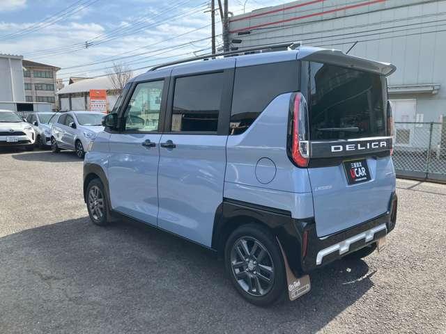 デリカミニ Ｔ　プレミアム　スマホ連携ディスプレイオーディオ・全方位　Ｃソナー　アルミ　ＦＣＭ　ターボ付　アイドリングＳ　オートエアコン　盗難防止システム　ＥＴＣ　スマートキー　ベンチシート　Ｓヒーター　横滑り防止機能　寒冷地（9枚目）