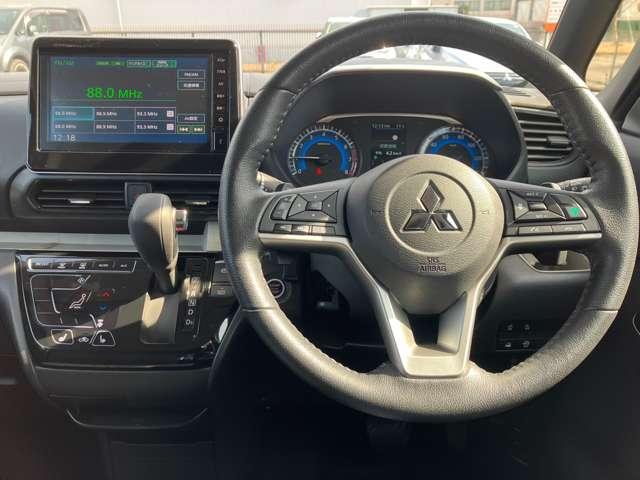 デリカミニ Ｔ　プレミアム　スマホ連携ディスプレイオーディオ・全方位　Ｃソナー　アルミ　ＦＣＭ　ターボ付　アイドリングＳ　オートエアコン　盗難防止システム　ＥＴＣ　スマートキー　ベンチシート　Ｓヒーター　横滑り防止機能　寒冷地（20枚目）