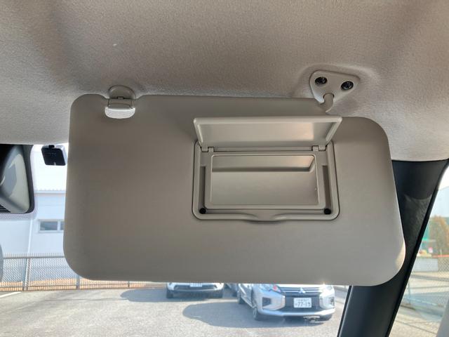 デリカミニ Ｔ　プレミアム　スマホ連携ディスプレイオーディオ・全方位　Ｃソナー　アルミ　ＦＣＭ　ターボ付　アイドリングＳ　オートエアコン　盗難防止システム　ＥＴＣ　スマートキー　ベンチシート　Ｓヒーター　横滑り防止機能　寒冷地（35枚目）