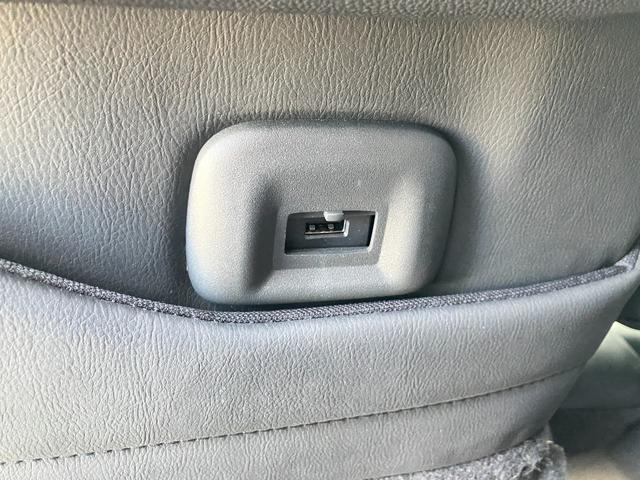 デリカミニ Ｔ　プレミアム　スマホ連携ディスプレイオーディオ・全方位　Ｃソナー　アルミ　ＦＣＭ　ターボ付　アイドリングＳ　オートエアコン　盗難防止システム　ＥＴＣ　スマートキー　ベンチシート　Ｓヒーター　横滑り防止機能　寒冷地（66枚目）