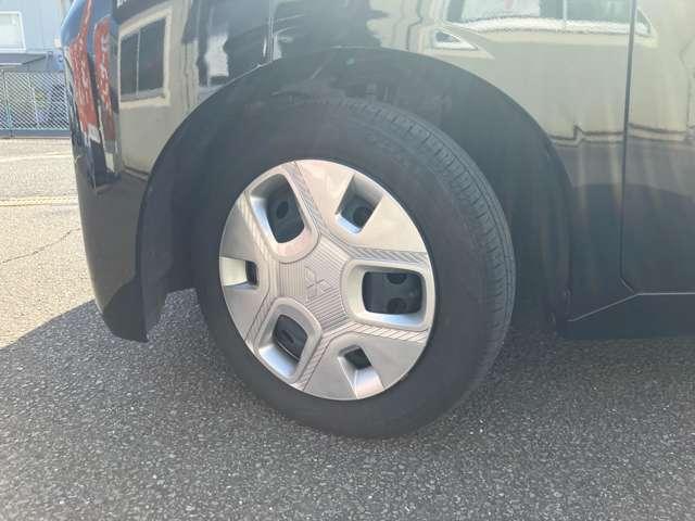 �S�{���ꂼ��̎ʐ^���ڂ��Ă��܂��I�^�C���̏�Ԃ��m�F�ł���̂ň��S���Ă���肢�������܂��B