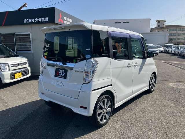 ｅＫスペースカスタム カスタムＴ　ｅ－アシスト　両側電動スライドドア・ナビ・バックカメラ　ナビ付き　キーフリーシステム　助手席エアバッグ　運転席エアバッグ　ＡＵＴＯエアコン　ターボ車　リアカメラ　スマキー　両側パワスラドア　盗難防止システム　ＡＢＳ（8枚目）