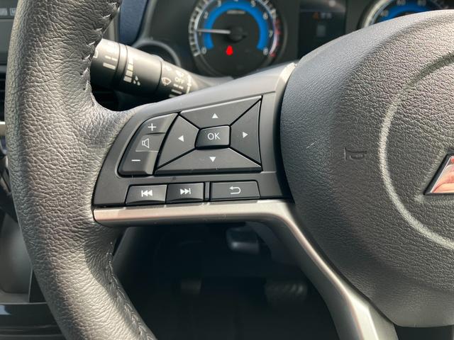 �n���h���ɃX�e�A�����O�X�C�b�`���Ă���̂ł��茳�ő���\�ł��I