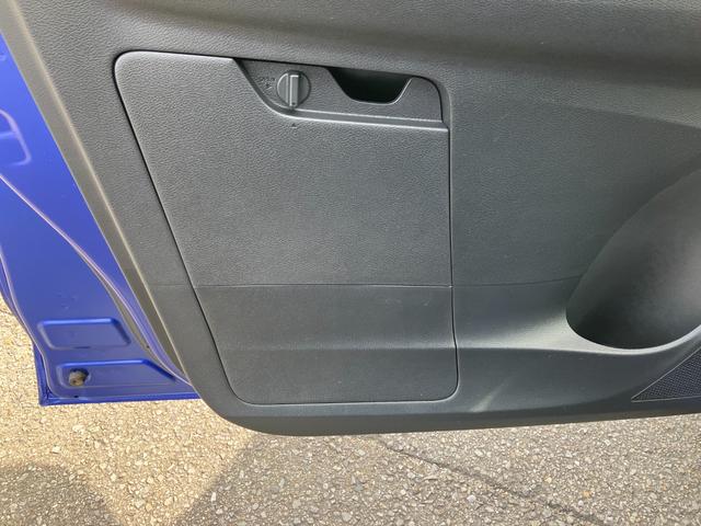 ����ȃh�A�ɂ͎Ԍ��ؐ�p�a�n�w�������܂��B