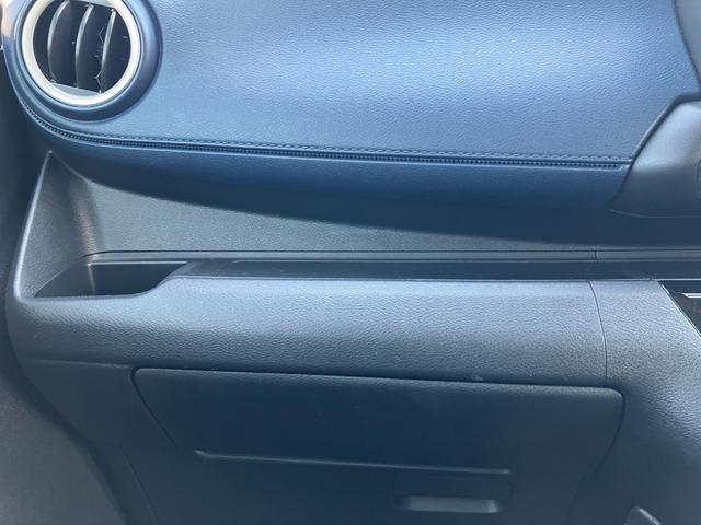 ����ȑ����ɉו������t�b�N�����Ă��܂��B