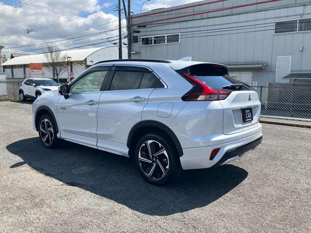 �P�Q�����_���̒��ɂ̓G���W���I�C���A�I�C���t�B���^�[�A���C�p�[�S���̌����������Ă��������Ă���܂��B