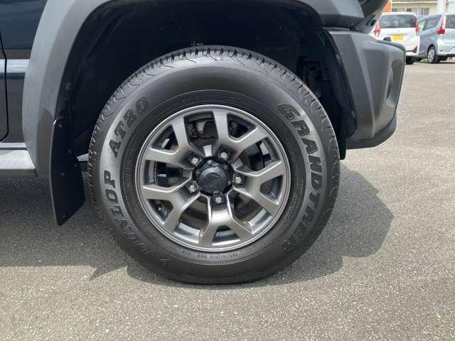 ＪＣ　衝突被害軽減ブレーキシステム・レーンキー　スマ－トキ－　盗難防止システム　Ｉ－ＳＴＯＰ　運転席シートヒーター　オ－トエアコン　アルミ付　サイドエアバッグ　横滑り防止機能　助手席エアバッグ　フルフラット（画像14）