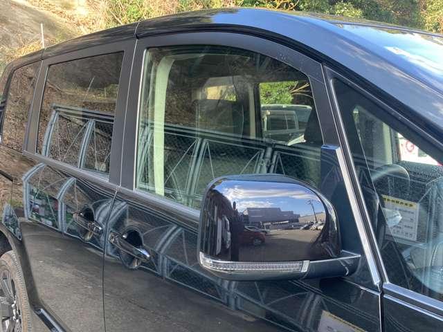 �y�E�C���J�[�t���h�A�~���[�z�o�C�N�Ƃ̎��̖h�~�ɂȂ�܂����������Ƃ���܂ŋC��z�����f�U�C���ł���