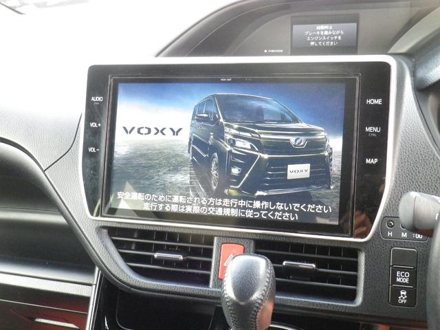 Ｖ　８人乗り　Ｂｌｕｅｔｏｏｔｈ接続　保証　後席モニター　純正ナビ　ＴＶ　Ｂカメラ　純正アルミホイール　シートヒーター　キーフリー　両側Ｐスラ　ＬＥＤヘッドライト　クルコン　プッシュスタート　ＥＴＣ(17枚目)