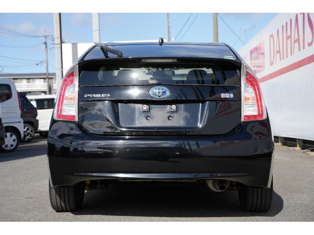 プリウス Ｇ　Ｂｌｕｅｔｏｏｔｈ接続　ＰＷ　社外アルミホイール　電格ミラー　キーフリー　社外ナビ　ＴＶ　電動シート　バックカメラ　ＥＴＣ　ダウンサス　ステアリングリモコン（6枚目）