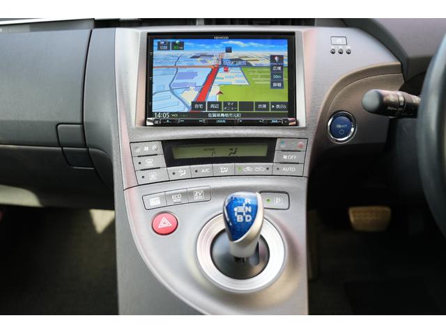 プリウス Ｇ　Ｂｌｕｅｔｏｏｔｈ接続　ＰＷ　社外アルミホイール　電格ミラー　キーフリー　社外ナビ　ＴＶ　電動シート　バックカメラ　ＥＴＣ　ダウンサス　ステアリングリモコン（19枚目）