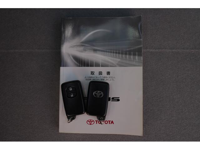 プリウス Ｇ　Ｂｌｕｅｔｏｏｔｈ接続　ＰＷ　社外アルミホイール　電格ミラー　キーフリー　社外ナビ　ＴＶ　電動シート　バックカメラ　ＥＴＣ　ダウンサス　ステアリングリモコン（27枚目）