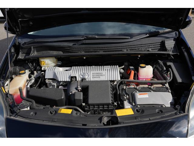 プリウス Ｇ　Ｂｌｕｅｔｏｏｔｈ接続　ＰＷ　社外アルミホイール　電格ミラー　キーフリー　社外ナビ　ＴＶ　電動シート　バックカメラ　ＥＴＣ　ダウンサス　ステアリングリモコン（28枚目）