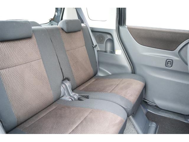 �V�[�g�����܂ň����΁A���Ȃ�L���X�y�[�X��ۂĂ܂��I