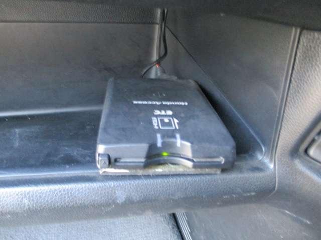 Ｎ－ＯＮＥ Ｇ　車検２年付　禁煙車　メモリーナビ地デジＴＶ　ＤＶＤ再生　スマートキー　ＥＴＣ　プッシュスターター　ベンチシート　オートエアコン　電動格納ドアミラー　タイミングチェーン（3枚目）