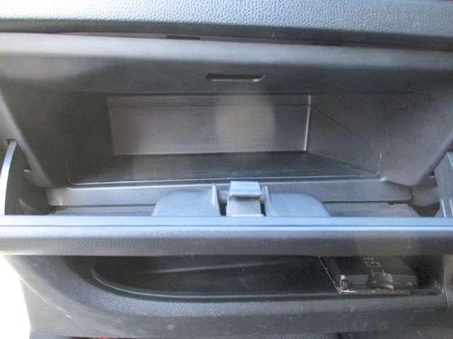 Ｎ－ＯＮＥ Ｇ　車検２年付　禁煙車　メモリーナビ地デジＴＶ　ＤＶＤ再生　スマートキー　ＥＴＣ　プッシュスターター　ベンチシート　オートエアコン　電動格納ドアミラー　タイミングチェーン（10枚目）