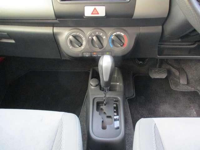 セルボ ＧリミテッドＩＩ　走行４３０００ｋｍ　車検２年付　スマートキー　ＣＤデッキ　電動格納ドアミラー　純正アルミホイール　運転席助手席エアバック（3枚目）