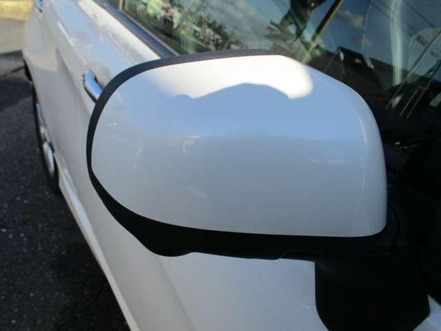 ノート メダリスト　禁煙車　車検２年付　ナビ地デジＴＶ　アラウンドビューモニター　ＥＴＣ　インテリジェントキー　プッシュスターター　純正アルミホイール　アイドリングストップ　横滑り防止装置（26枚目）