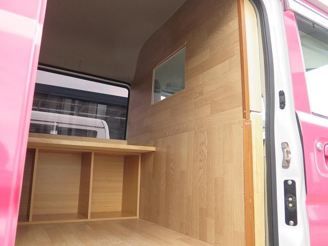 移動販売車 キッチンカー フレンチバス仕様 オールペイント ケータリングカー 8ナンバー エアロパーツ 販売用テーブル 2槽シンク 給排水タンク 3連収納ボックス 100Vコンセント 運転席背板 キーレス(13枚目)