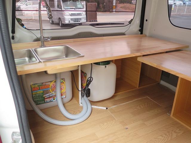 移動販売車 キッチンカー フレンチバス仕様 オールペイント ケータリングカー 8ナンバー エアロパーツ 販売用テーブル 2槽シンク 給排水タンク 3連収納ボックス 100Vコンセント 運転席背板 キーレス(14枚目)