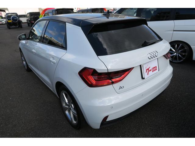 Ａ１スポーツバック ３５ＴＦＳＩ　アドバンスド　走行距離１７，３１２Ｋｍ　１．５Ｌターボ　純正１７インチアルミホイール　スマートキー　ナビ　バックモニター　フルセグＴＶ　コーナーセンサー　２年走行距離無制限保証付（5枚目）