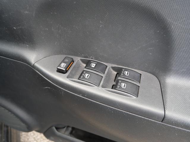 エッセ カスタム　ＣＤ　キーレスエントリー　ＥＴＣ　電動格納ミラー　プライバシーガラス　セキュリティ　純正１４インチアルミホイール　パワーウィンドウ　パワーステアリング（26枚目）