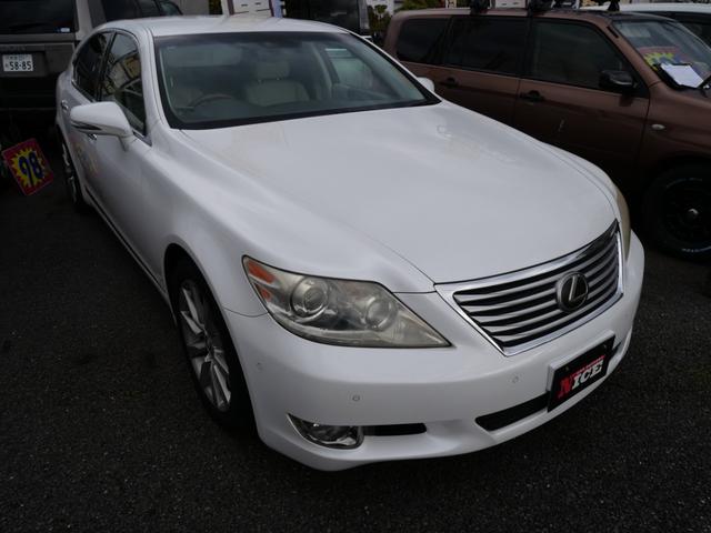 ＬＳ ＬＳ４６０　バージョンＣ　ナビ　フルセグ　バックモニター　本革パワーシート　シートエアコン　ＥＴＣ　パーキングセンサー　パワーウインドウ　パワーステアリング（4枚目）