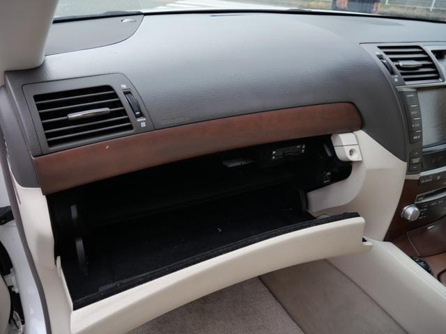 ＬＳ ＬＳ４６０　バージョンＣ　ナビ　フルセグ　バックモニター　本革パワーシート　シートエアコン　ＥＴＣ　パーキングセンサー　パワーウインドウ　パワーステアリング（18枚目）