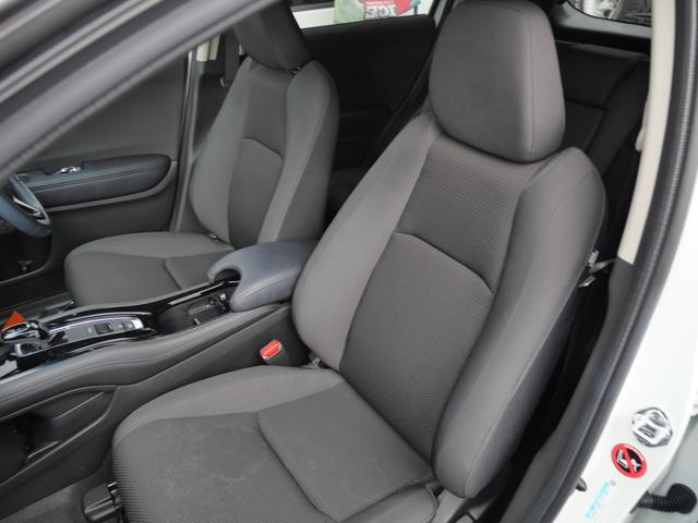 ヴェゼル ハイブリッドＸ・ホンダセンシング　ホンダセンシング　スマートキー　プッシュスタート　ナビ　バックモニター　フルセグ　トラクションコントロール　ＥＴＣ　ＵＳＢポート（16枚目）