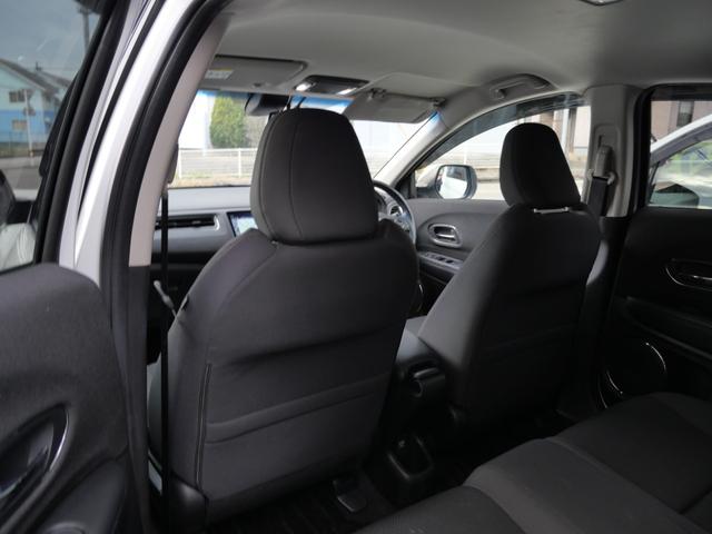 ヴェゼル ハイブリッドＸ・ホンダセンシング　ホンダセンシング　スマートキー　プッシュスタート　ナビ　バックモニター　フルセグ　トラクションコントロール　ＥＴＣ　ＵＳＢポート（17枚目）