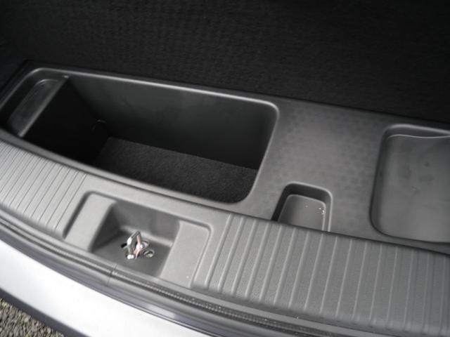 ヴェゼル ハイブリッドＸ・ホンダセンシング　ホンダセンシング　スマートキー　プッシュスタート　ナビ　バックモニター　フルセグ　トラクションコントロール　ＥＴＣ　ＵＳＢポート（24枚目）