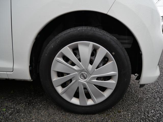 デイズ Ｊ　キーレスエントリー　ナビ　バックモニター　ＥＴＣ　ドライブレコーダー　記録簿　トラクションコントロール　電動格納ミラー　パワーステアリング（9枚目）